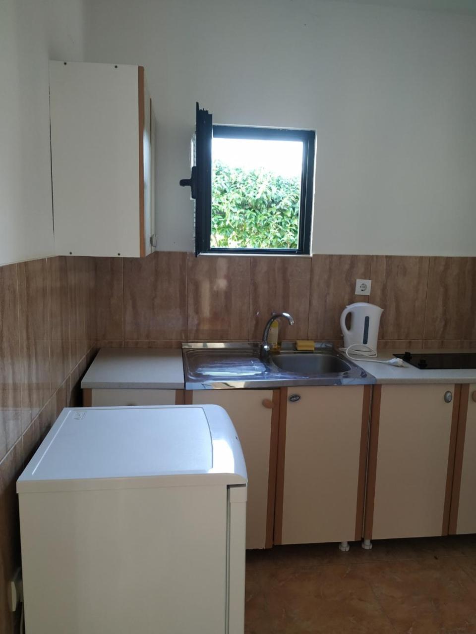 Kjara Apartments 티바트 외부 사진