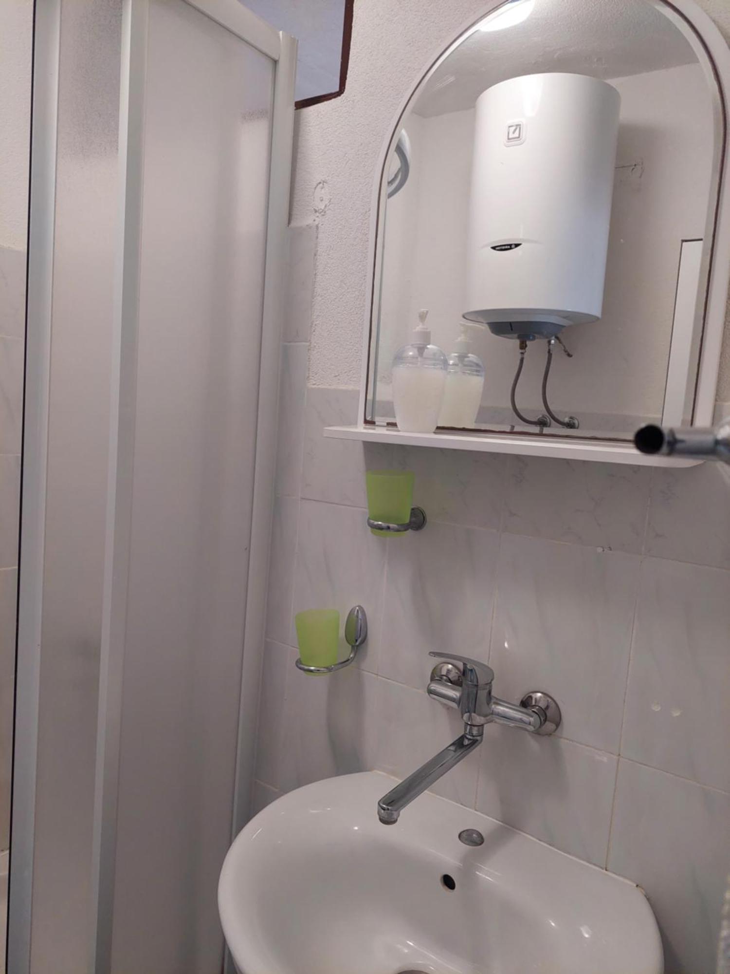 Kjara Apartments 티바트 외부 사진