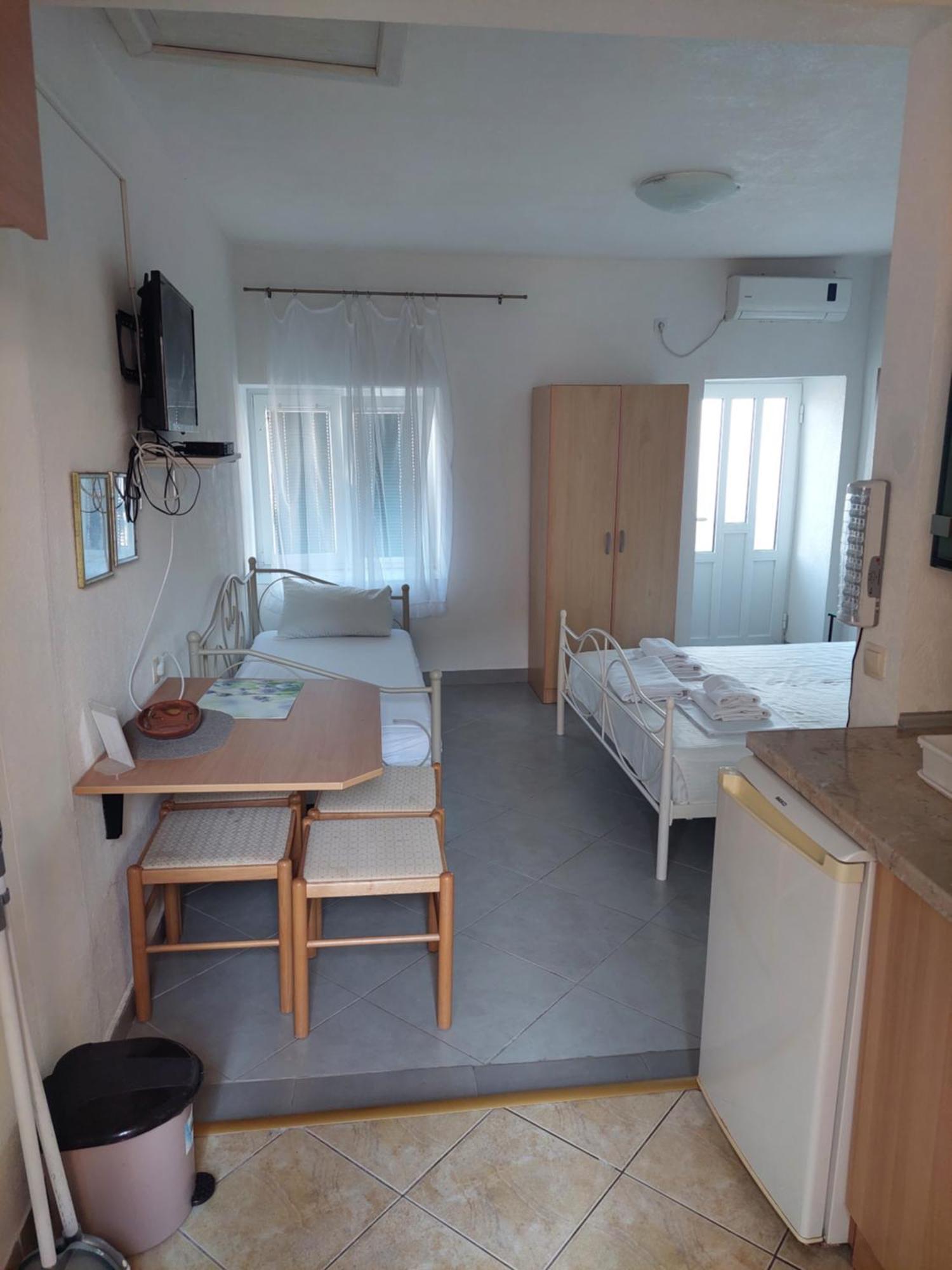 Kjara Apartments 티바트 외부 사진