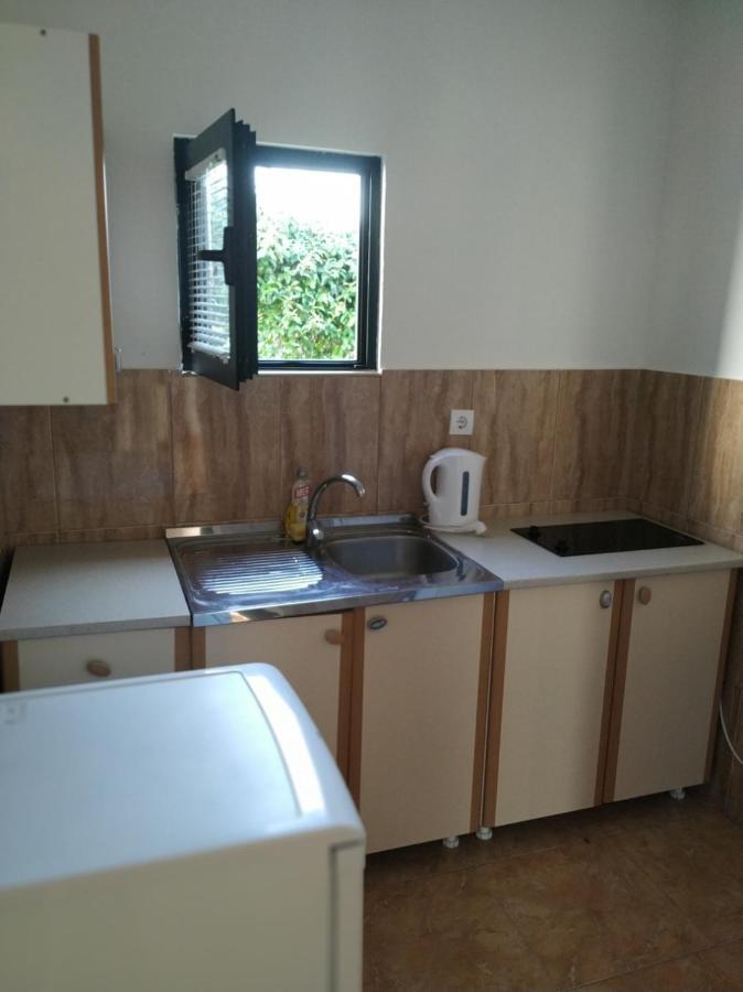Kjara Apartments 티바트 외부 사진